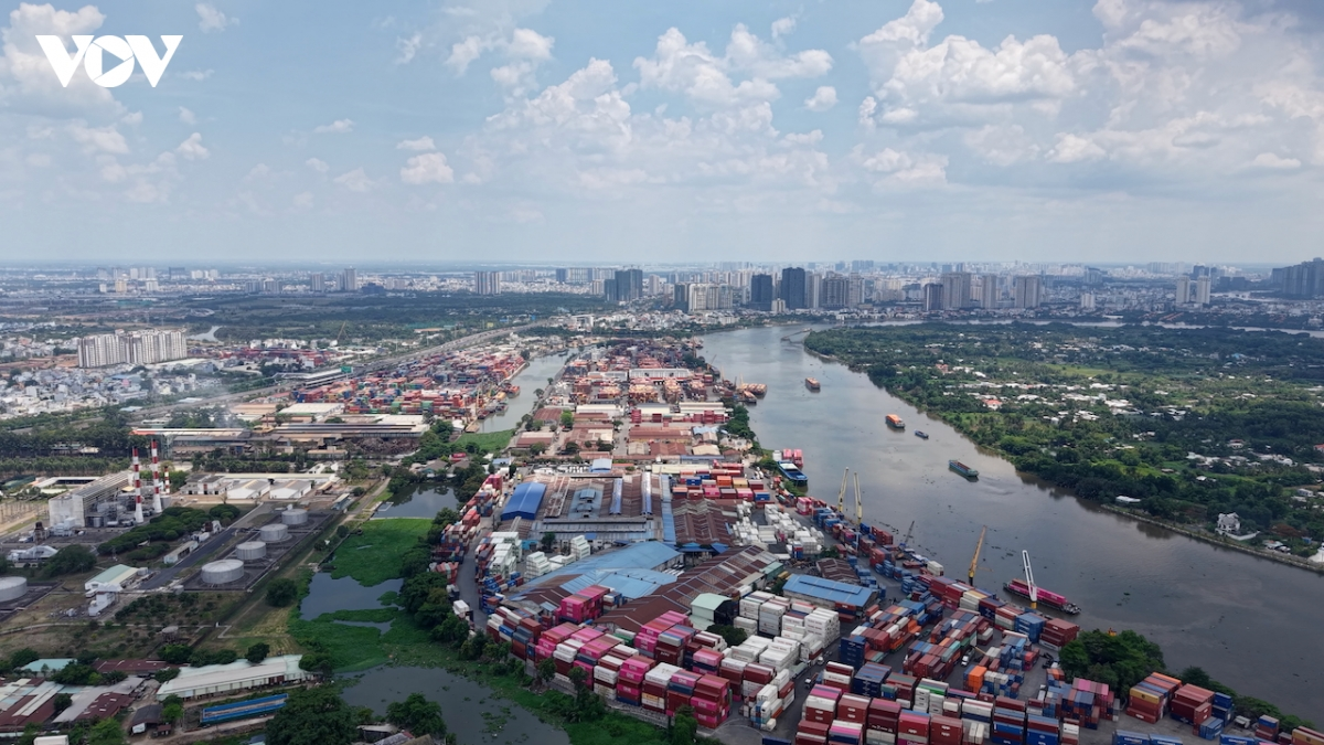cảng khỏi nội đô: Tái cấu trúc không gian logistics TP.HCM
