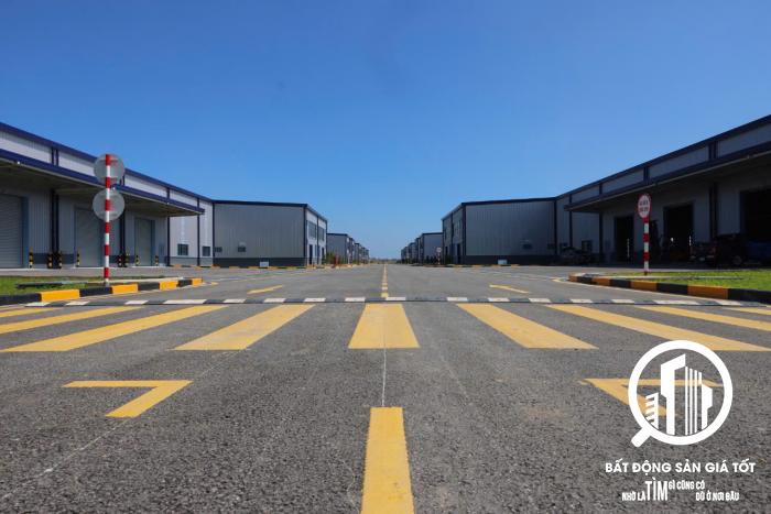 nhà xưởng cho thuê 52000m2 Khu công nghiệp Vĩnh Lộc 2