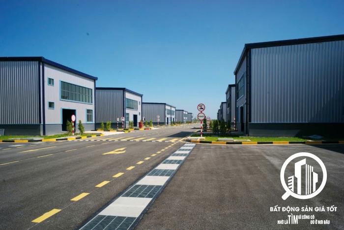 nhà xưởng cho thuê 39000m2 Khu Công Nghiệp Vĩnh Lộc 2